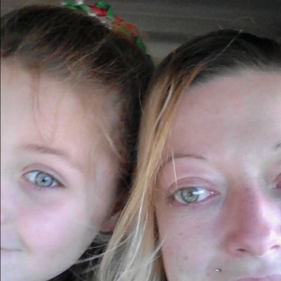 Meet your Posher, Mary - Picture 3 of 16